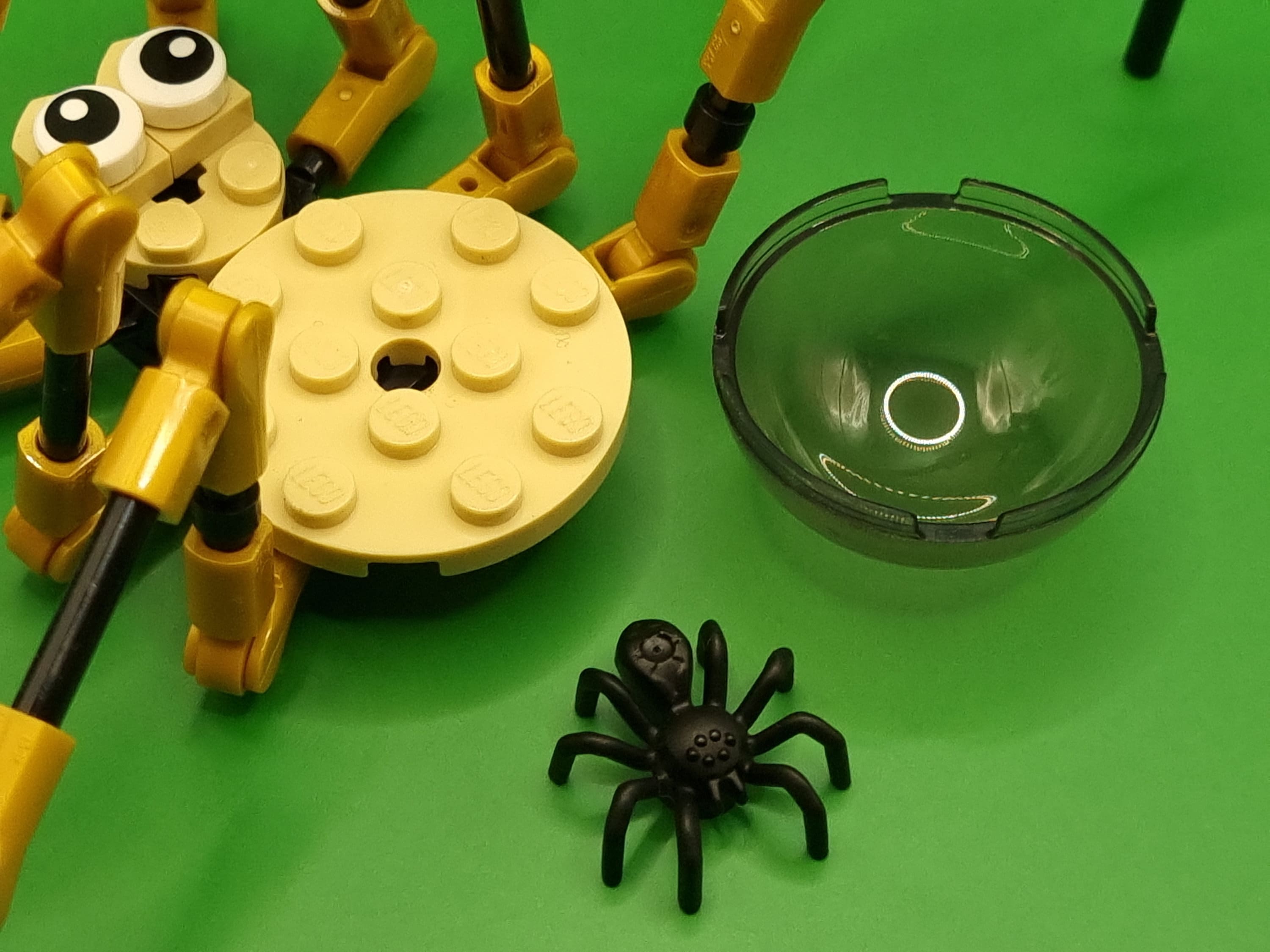 Large Spider Made From Original LEGO and GOBRICKS Interlocking