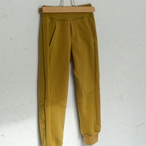 Jogginghose aus Sommersweat verschiedene Farben 9 - Olive Gold