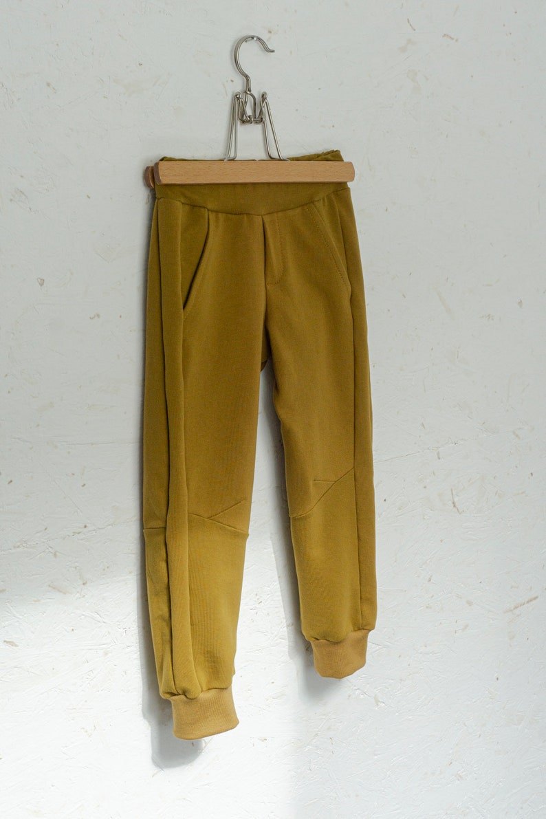 Jogginghose aus Sommersweat verschiedene Farben 9 - Olive Gold