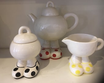 Carlton Ware Walking Ware Teapot, Full Size; English Teapot