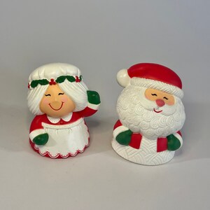 Vintage Hallmark Santa and Mrs. Claus Salt & Pepper Shakers- Christmas Collectibles- Table and Kitchen- Traditional Holiday Decor