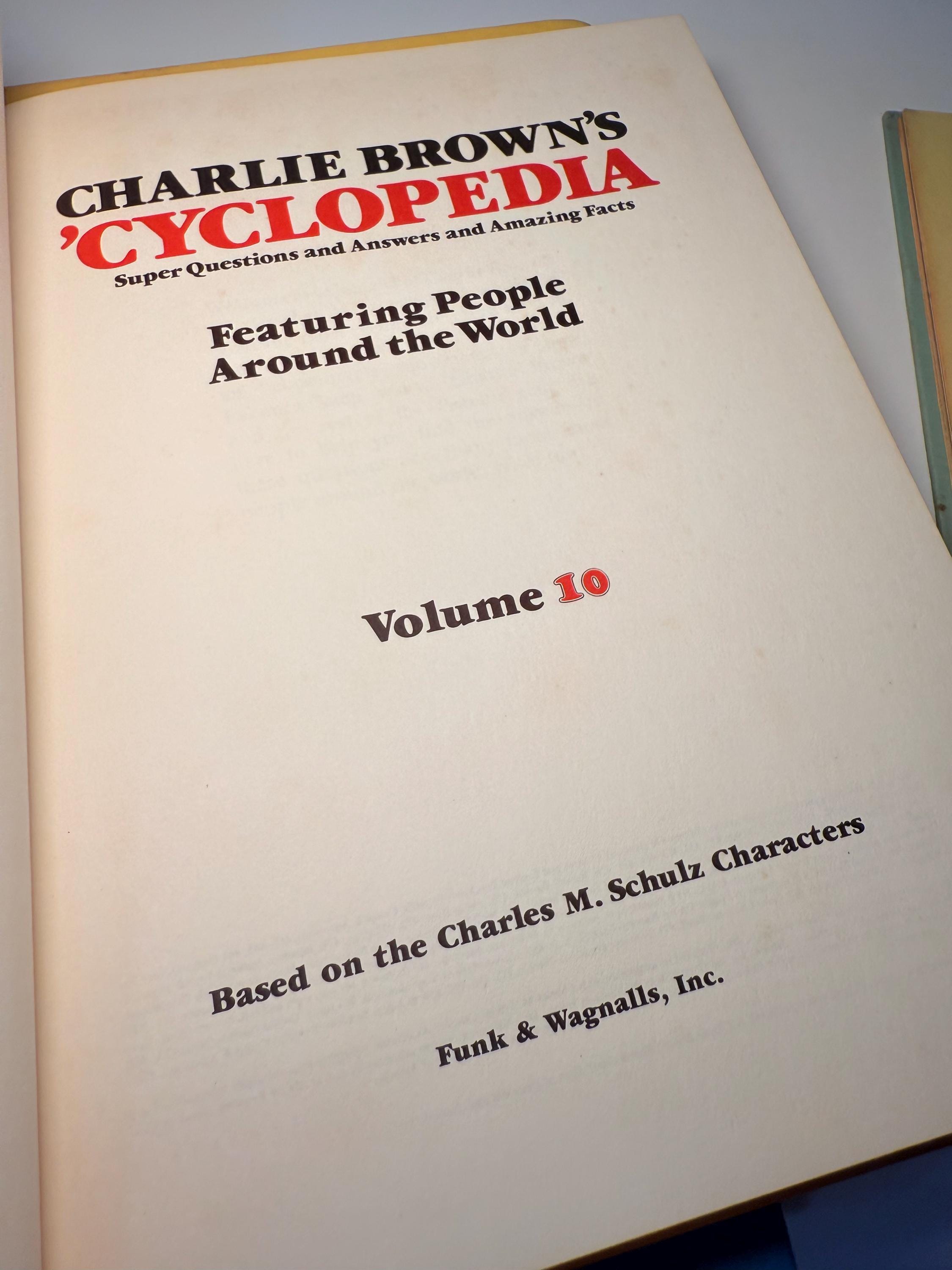 Vintage 1980s Charlie Brown's 'cyclopedia Book Collection- Set of