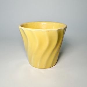 Vintage 1940s Bauer Pottery Yellow Swirl Pot #4- Made in Los Angeles USA- Signed Collectible American Pottery- Indoor Ceramic Planter