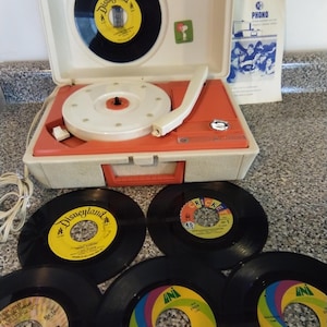 General Electric GE RP3020B Phono Portable Record Player