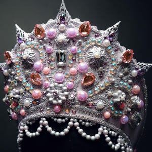 Ethnic Decorative PINK CROWN KOKOSHNIK Handmade