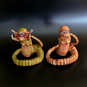 Xenomorphe Predalien und Chestburster Figur