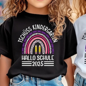Camiseta infantil estampada "Adiós Guardería 2025 Arcoíris Morado" - regalo para el comienzo del cole - inicio de clases - vuelta al cole