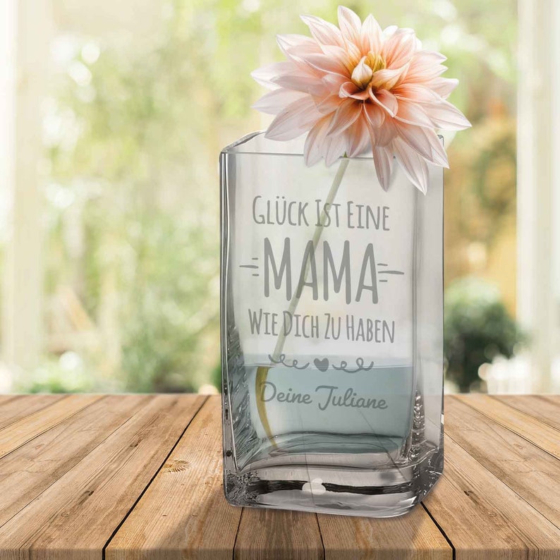 Personalisierte Blumenvase Glück ist eine Mama Personalisiert mit Namen Modern Design Vase Personalisierte Geschenke für Frauen 20 x 11 cm