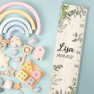 Groeimeter voor kinderen - bladeren - gepersonaliseerd met naam en datum - van hout - cadeau voor geboorte - voor meisjes en jongens - kinderkamer