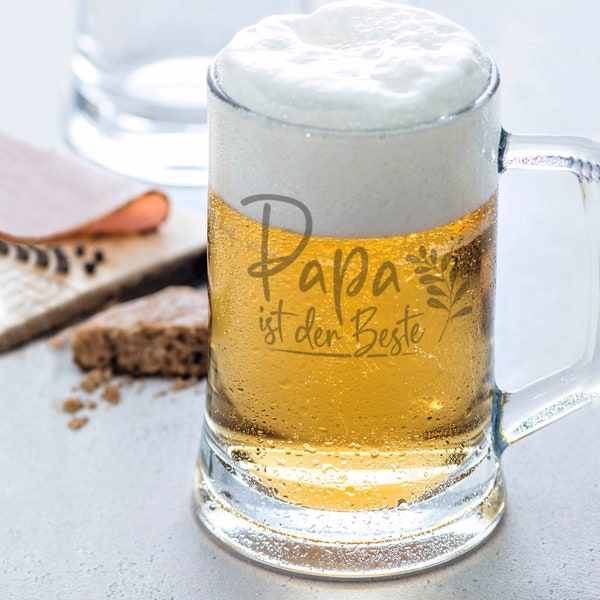Bierkrug mit Gravur - Papa ist der Beste - Geschenke für Männer - 0,5 L und 0,3 L - Vatertagsgeschenk - Geburtstagsgeschenk