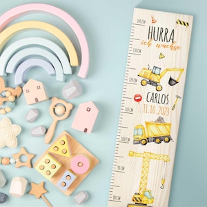 Groeimeter voor kinderen - bouwplaats - gepersonaliseerd met naam en datum - van hout - cadeau voor geboorte - voor meisjes en jongens - kinderkamer