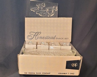 VINTAGE 1950's Homestead Snack Set by The Federal Glass Company