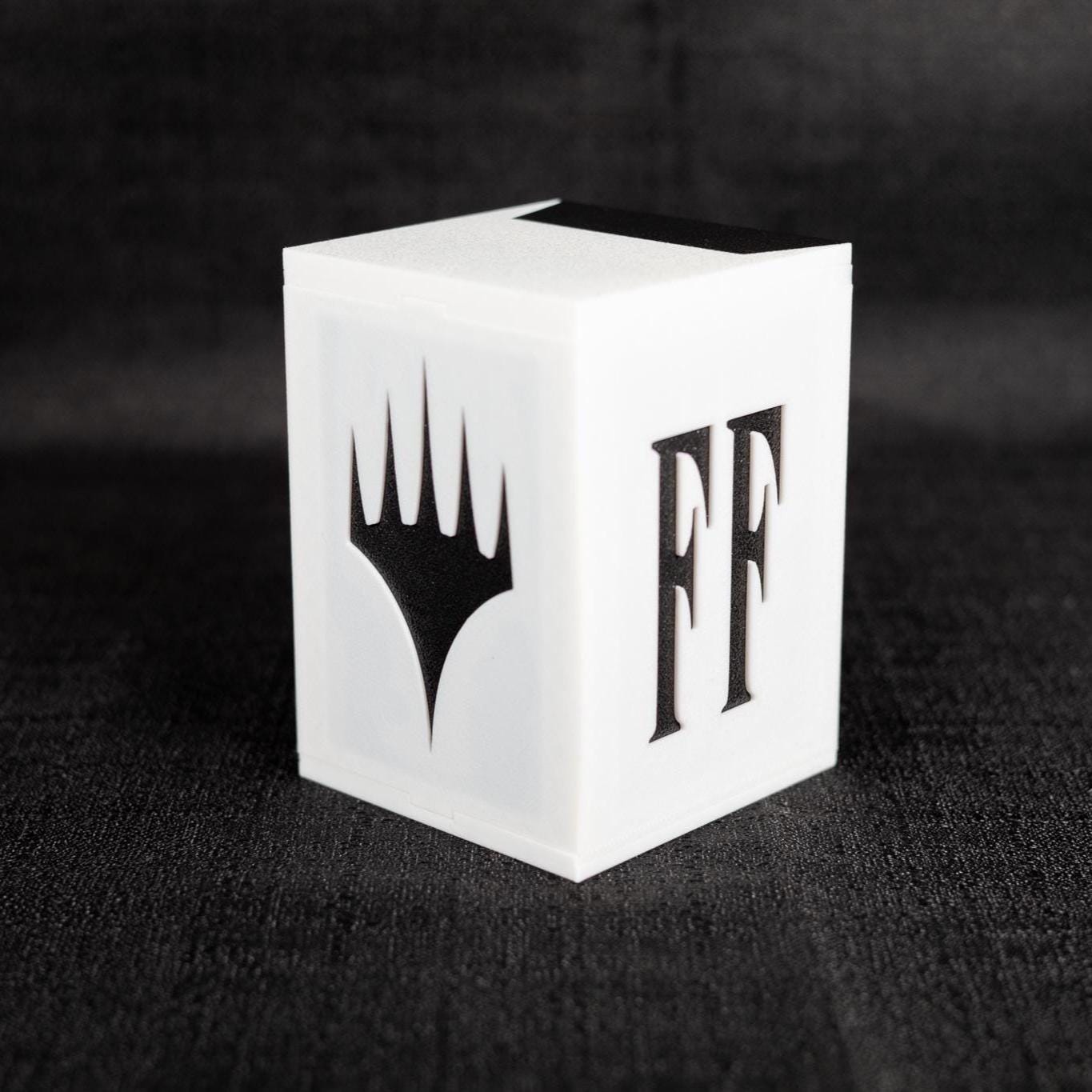 mtg emperor final fantasy 401 Games Canada - Ultra Pro - Deck Box 100+