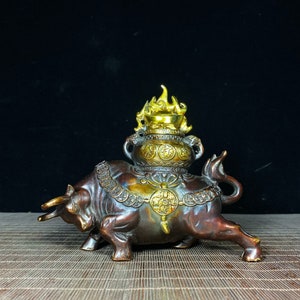 Exquisite Antique Chinese Bronze Bull Carrying Wealth Bowl Statue, Rare and Precious Gift, Desktop Ornament for Home and Office Decor, J1120