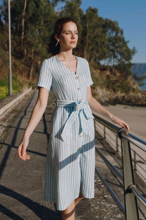 Abito in lino con bottoni, abito in lino con fiocco, abito in lino