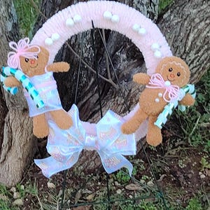 Pink Gingerbread Girl and Boy Wreath