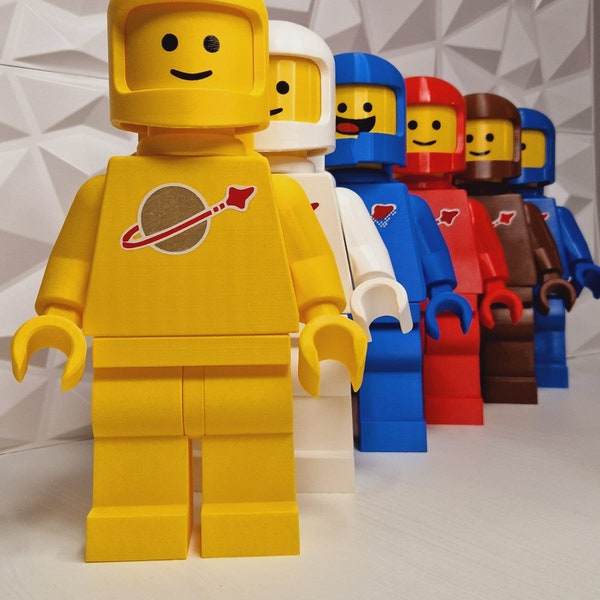 Classic Space Vintage Maxi minifigure