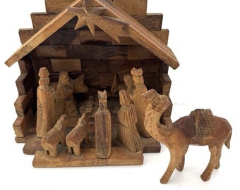 Olive Wood Nativity Scene Christmas Hand Carved in Israel 12 Pieces + Creche