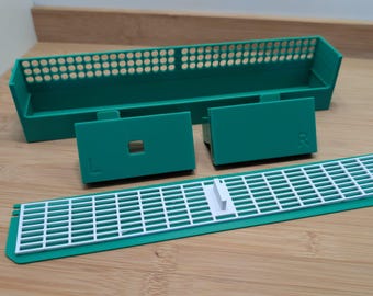 Pollen trap // High floor // DNM 12 Liebig // Hive // Unique // Beekeeper // Harvest // Beekeeping aid