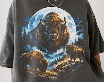 Bison Moon Vintage 90s Graphic Comfort Colors® Shirt, Retro Outdoor Nature Lover Wildlife Bison Tee, National Park T-Shirt for Him and Her