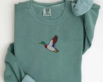 Mallard Duck Embroidered Comfort Colors® Sweatshirt, Wildlife Hunting Sweater, Duck Hunter Gift, Duck Sweatshirt, Outdoor Wildlife Apparel