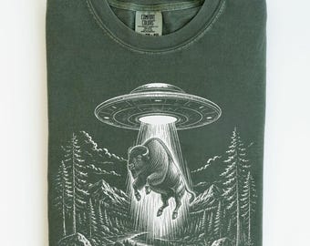 Vintage Alien UFO Bison National Park Shirt, Comfort Colors® Shirt, Extraterrestrial National Park T-Shirt, Funny Sci Fi Outdoor Forest Tee