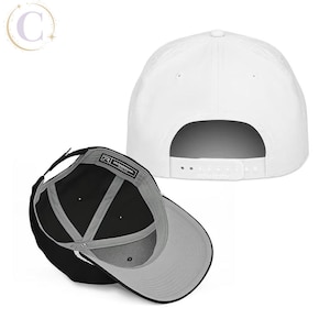 K&ouml;nnte beinhalten: Eine wei&szlig;e Baseballkappe mit Kunststoff-Druckknopfverschluss ist von hinten zu sehen. Daneben ist eine schwarze Baseballkappe von innen abgebildet, die ein graues Innenfutter, strukturelle N&auml;hte und ein Richardson-Markenetikett zeigt.