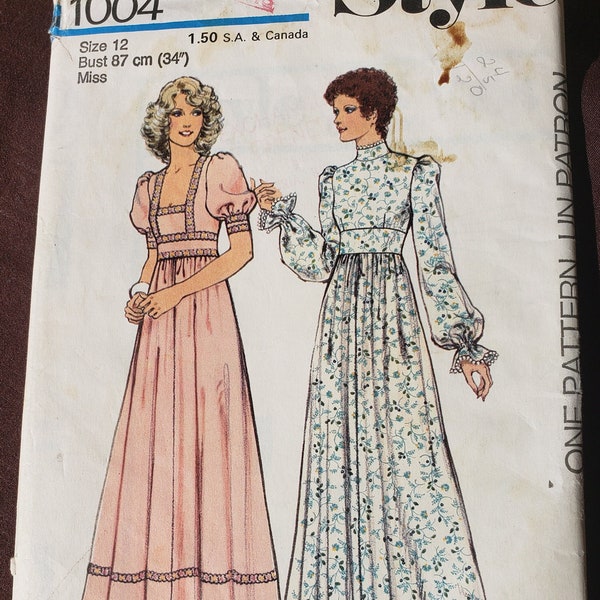 True 1970's Vintage Style Dress Pattern Bust 34"