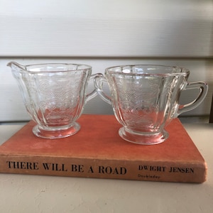 vintage Indiana glass creamer and sugar bowl