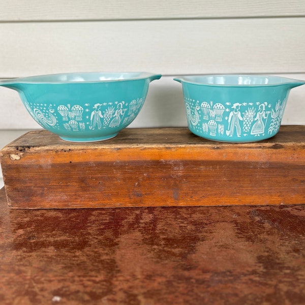 Vintage Turquoise Pyrex Butterprint Cinderella Bowl 442, 1 1/2 quart and Round Casserole Dish 473, 1 quart no lid