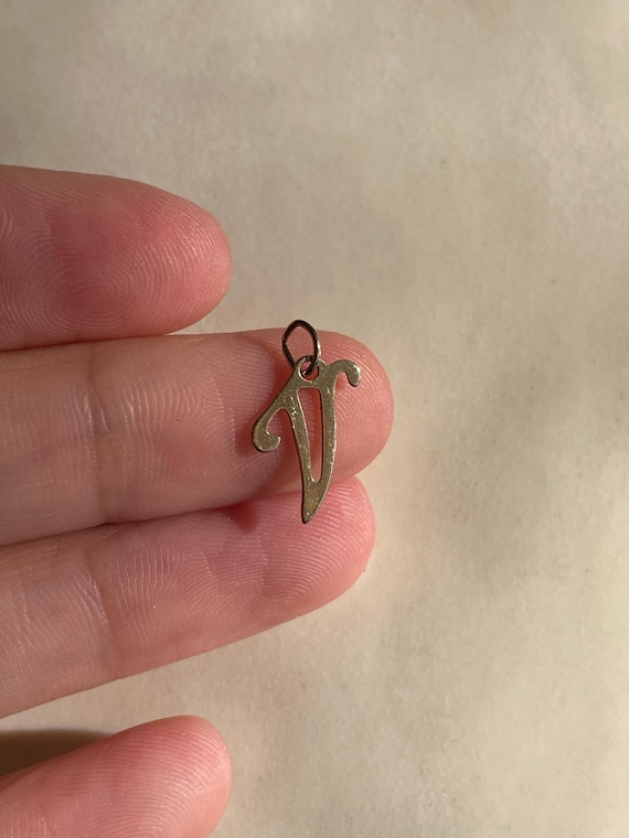Solid Gold Vintage Charms - image 10