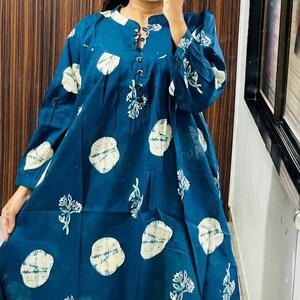 Handgemachte Baumwolle Kurti Tunika | Indische ethnische Kleidung | Floral bedruckte kurze Kurta für Frauen