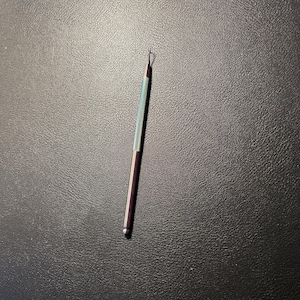 Scratcher Tool Iridescent Color