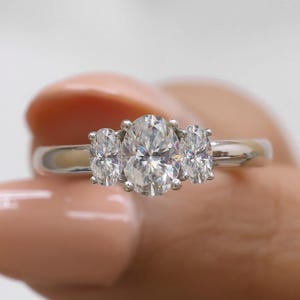 1.50 Cttw Oval Moissanite Three Stone Engagement Ring, 14K White Gold Stackable 3 Stone Wedding Anniversary Gift Ring for Women