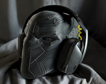 Black Panther Inspired Headphone Stand - Wakanda-Themed Desk Accessory, 3D Printed T'Challa Helmet for Audio Gear