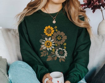 Vintage Fairycore Sweatshirt,  Meadow Cottagecore Aesthetic Shirt, Women Floral Minimalist Garden Sweater, Gift for her, Nature Lover Shirt