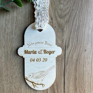Carte de mariage ou saint Valentin personnalisé / carte gravé en bois à suspendre/ carte gravé au laser / carte en bois /Carte avec vos noms