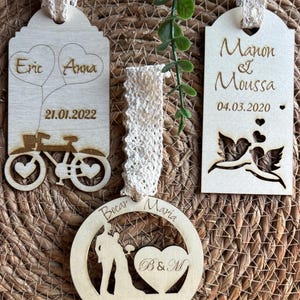 Carte de mariage ou saint Valentin personnalisé / carte gravé en bois à suspendre/ carte gravé au laser / carte en bois /Carte avec vos noms