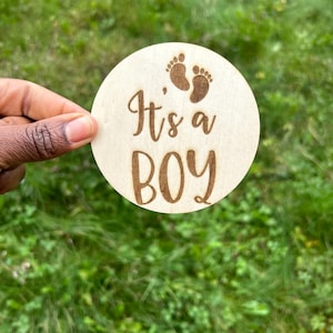 Carte en bois Révélation du Sexe pour Gender Reveal et Baby Shower, carte en bois pour découvrir le Genre, C'est une fille, C'est un garçon.