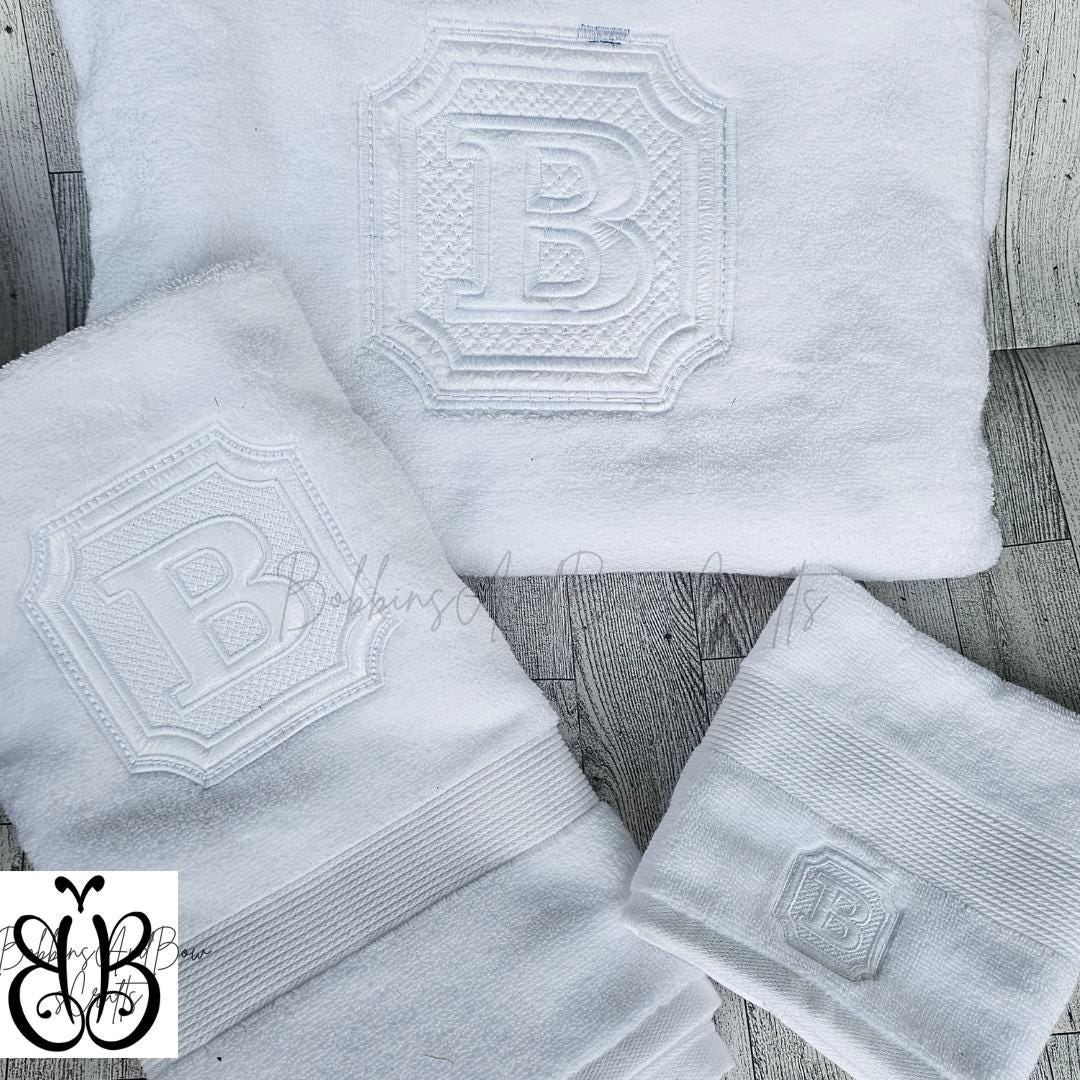 Towel Embossed Chain Flap Bag main image 0