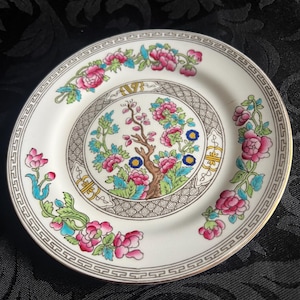 Vintage Aynsley small side plate 15.5cm