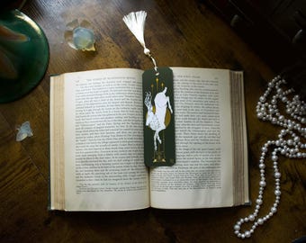 Marcador de ciervo Halla, verde bosque y lámina dorada con borla de cuentas