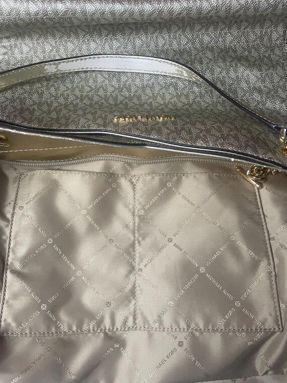 Authentic Michael Kors Purse!!! #020 - image 10