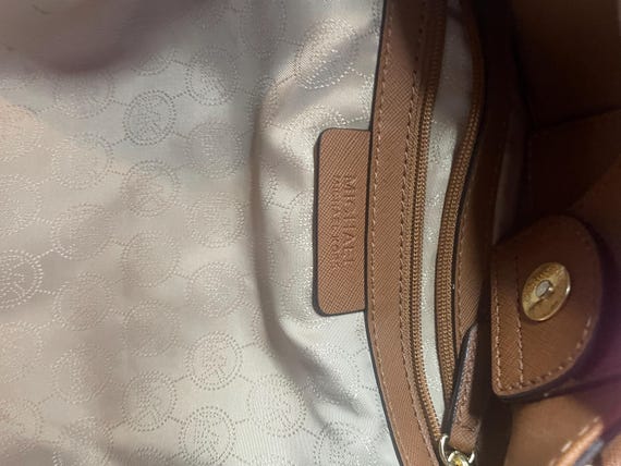 Authentic Michael Kors Purse!!! #03 - image 5