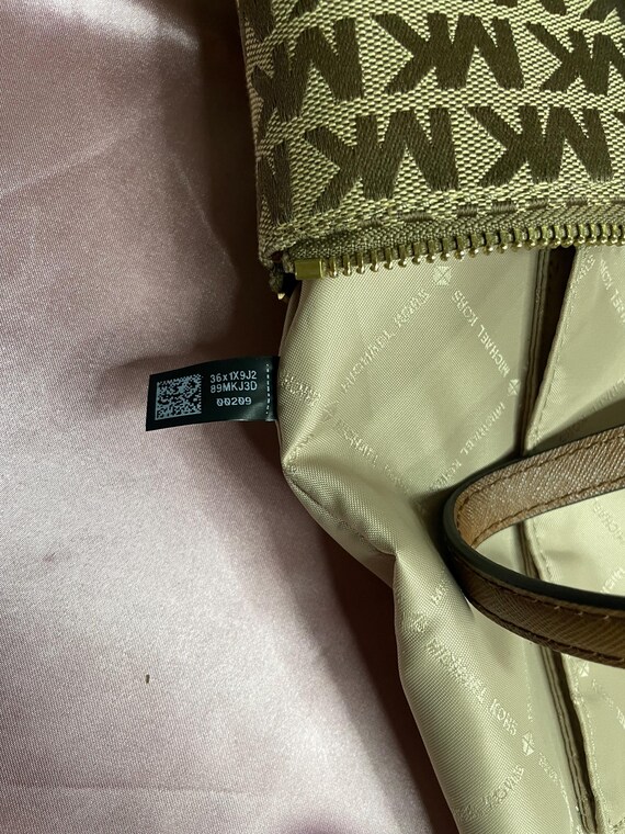 Authentic Michael Kors Purse #008N - image 7