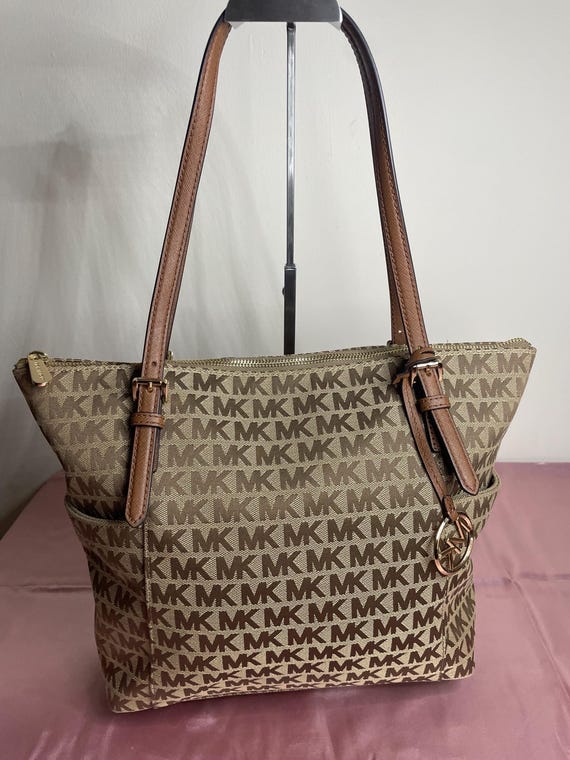 Authentic Michael Kors Purse #008N - image 2