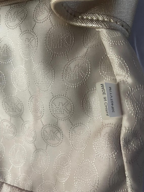 Authentic Michael Kors Purse!!! #01 - image 8