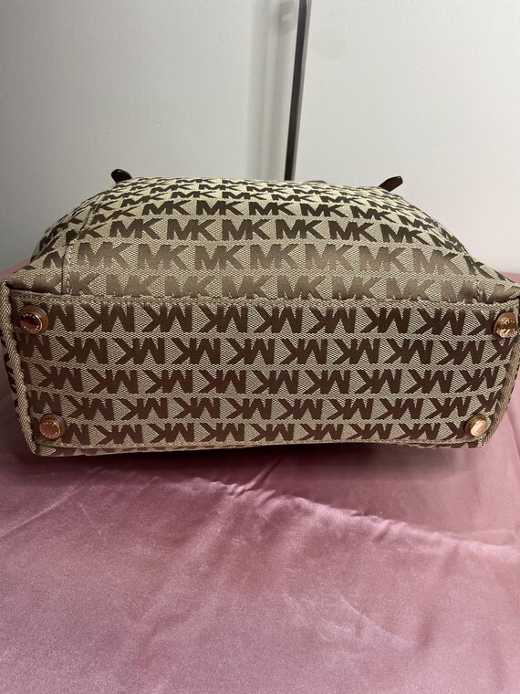 Authentic Michael Kors Purse #008N - image 3