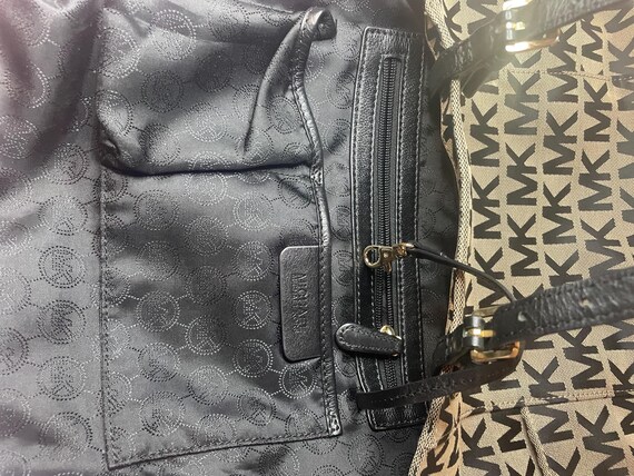 Authentic Michael Kors Purse!!! #017NC - image 10