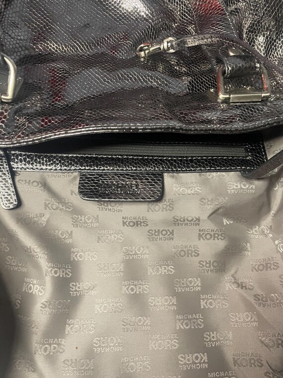 Authentic Michael Kors Purse!!! #055 Silver Not G… - image 4